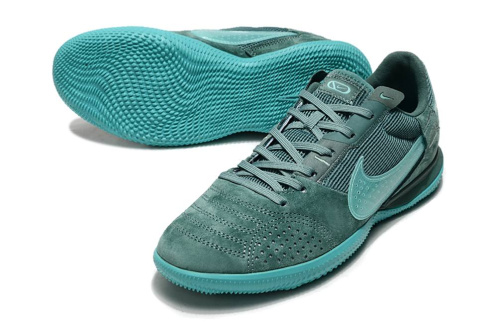  Nike Street Gato /  3
