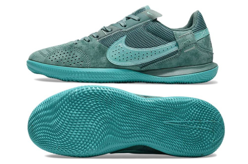  Nike Street Gato /  2